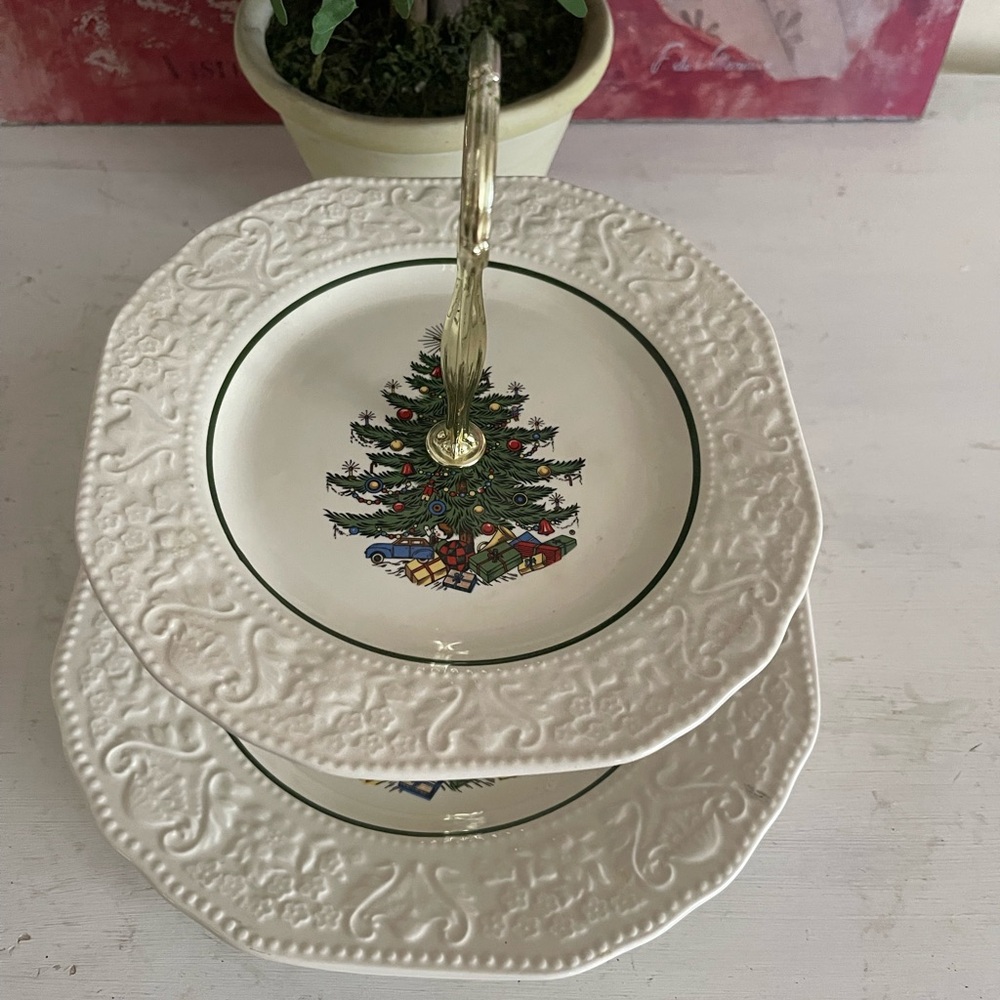 Cuthbertson Two Tier Christmas Tree Dessert Stand